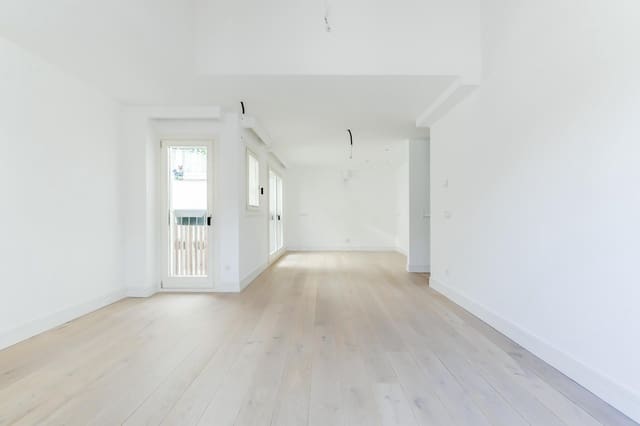 2 bedroom Apartment for sale in Burgos city with garage - € 500,000 (Ref: 9543829)