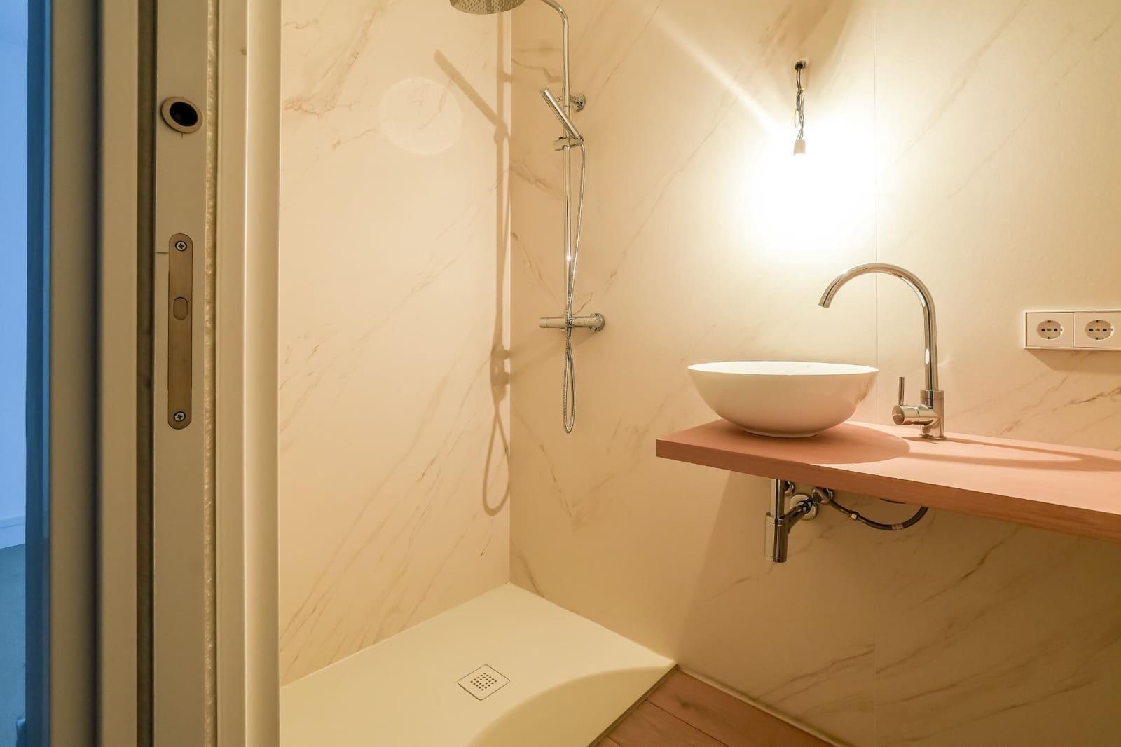 2 bedroom Apartment for sale in Burgos city with garage - € 500,000 (Ref: 9543829)