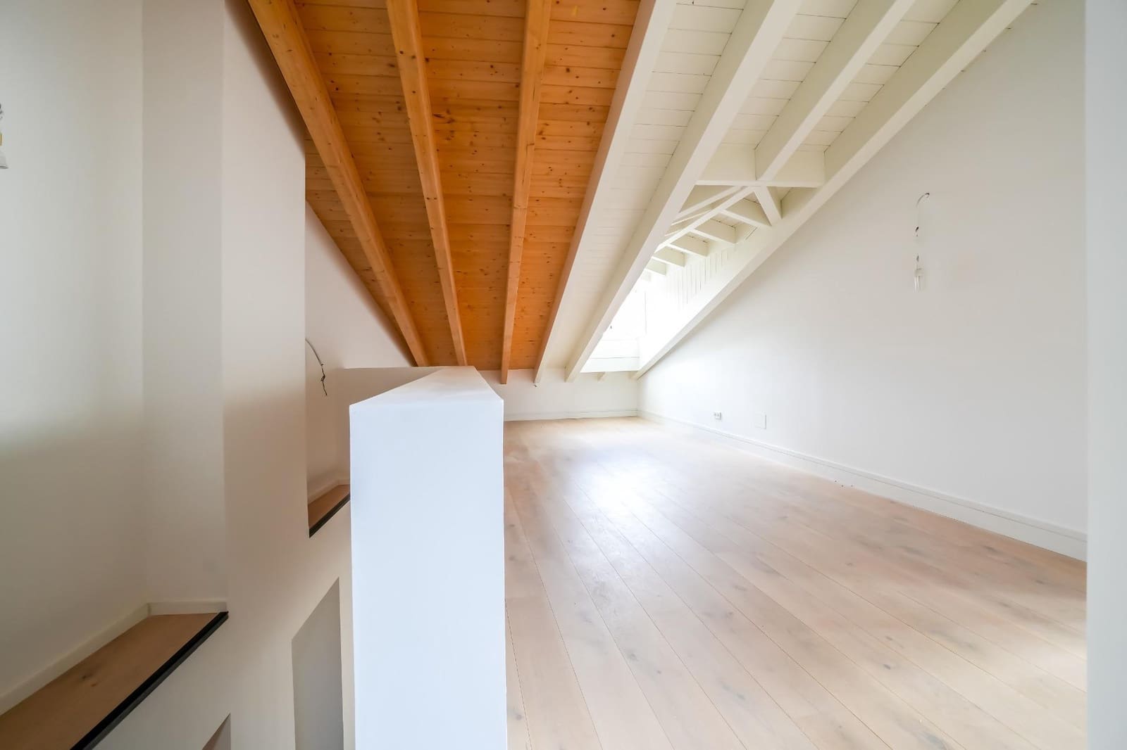 2 bedroom Apartment for sale in Burgos city with garage - € 500,000 (Ref: 9543829)