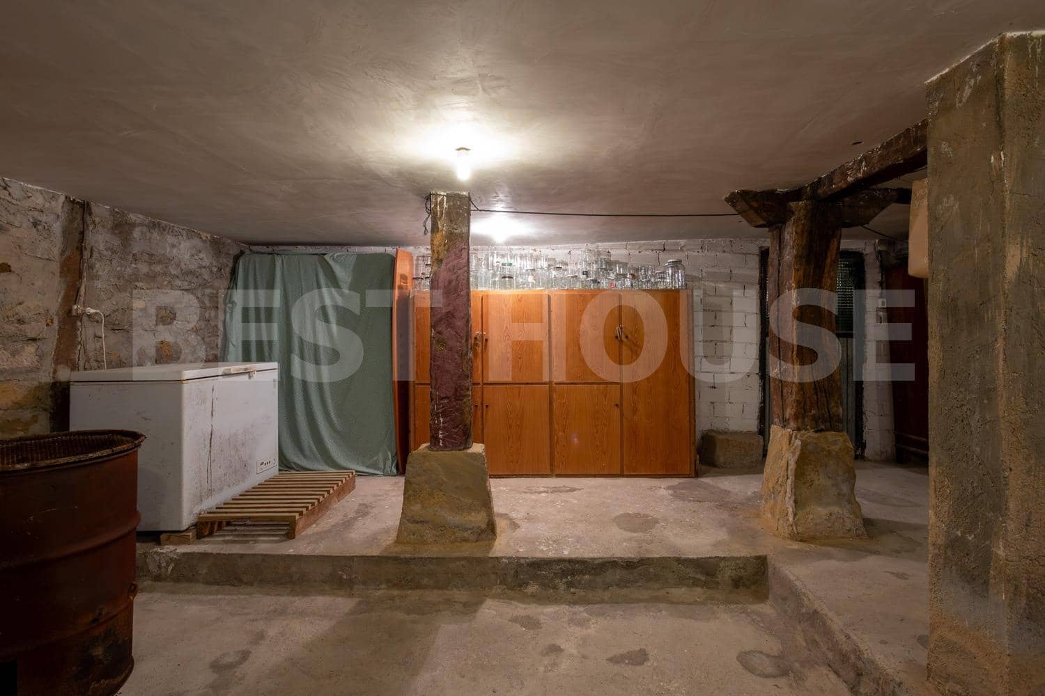 7 bedroom Villa for sale in Salinas de Anana with garage - € 394,314 (Ref: 9565414)