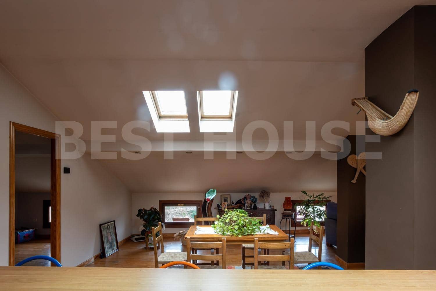 7 bedroom Villa for sale in Salinas de Anana with garage - € 394,314 (Ref: 9565414)