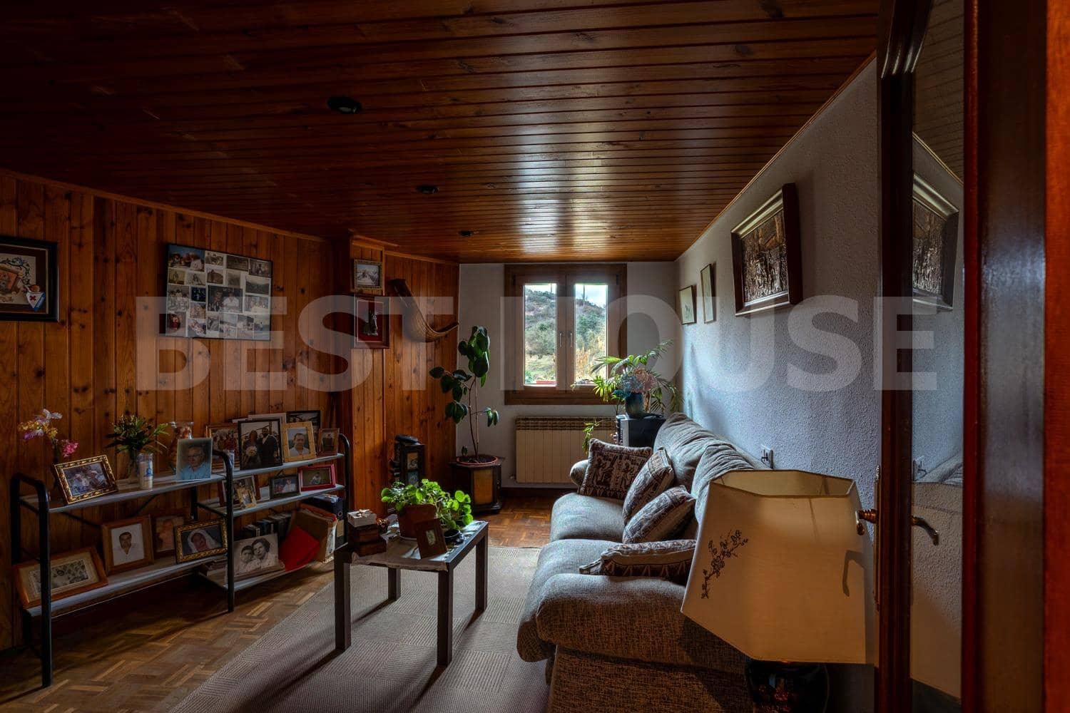 7 bedroom Villa for sale in Salinas de Anana with garage - € 394,314 (Ref: 9565414)