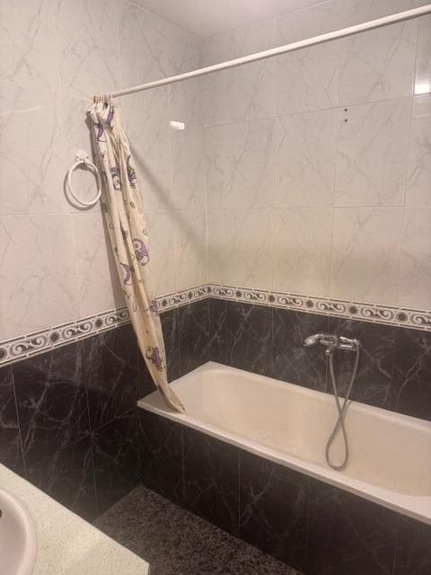 8 bedroom Commercial for sale in Piedrabuena - € 260,000 (Ref: 9565417)