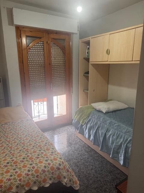 8 bedroom Commercial for sale in Piedrabuena - € 260,000 (Ref: 9565417)