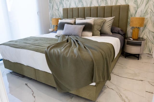 Chalet de 3 habitaciones en Ciudad Quesada, Rojales en venta con garaje - 514.000 € (Ref: 9571382)