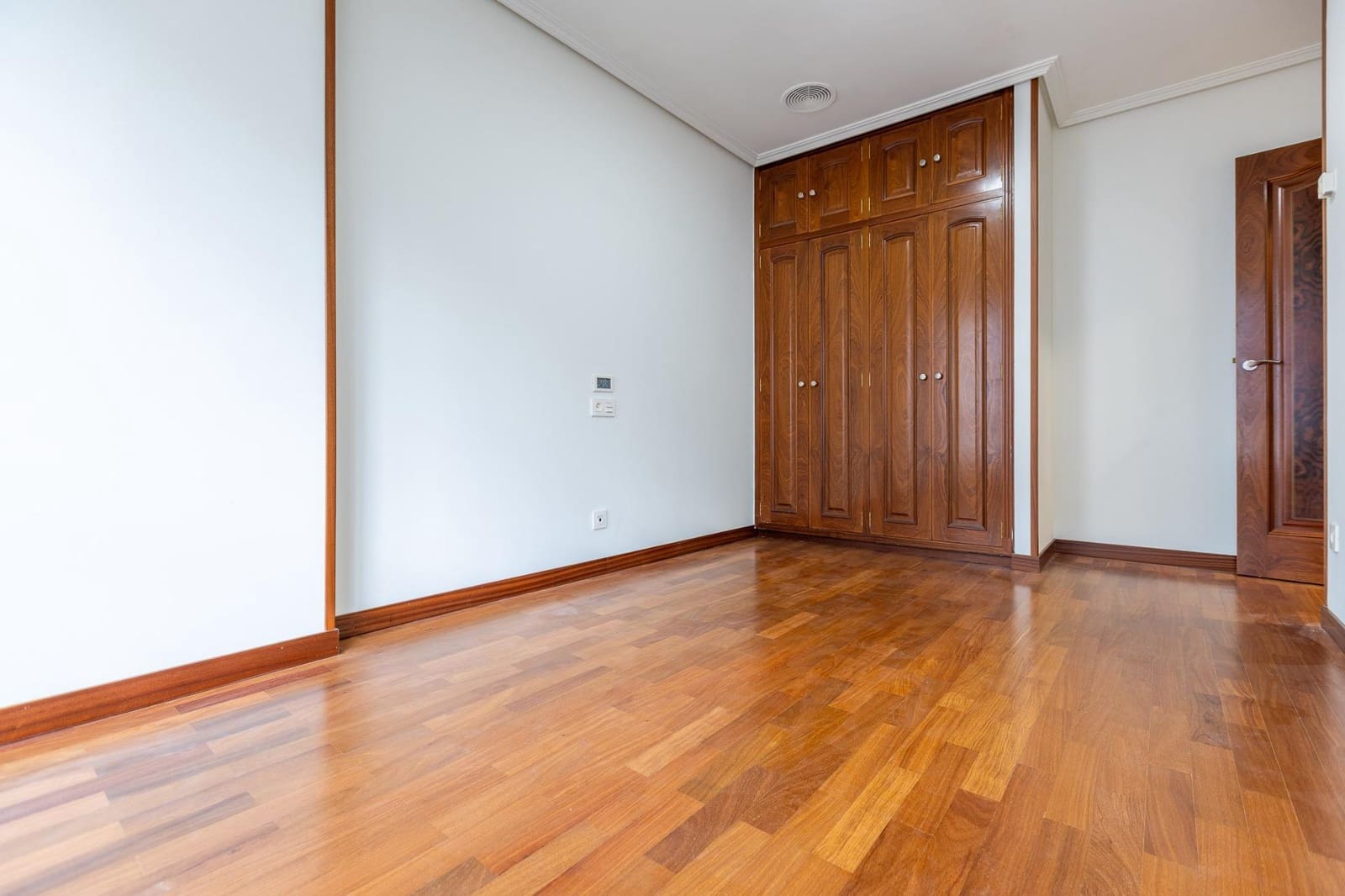 3 slaapkamer Flat te koop in A Coruna stad met garage - € 625.000 (Ref: 9576726)