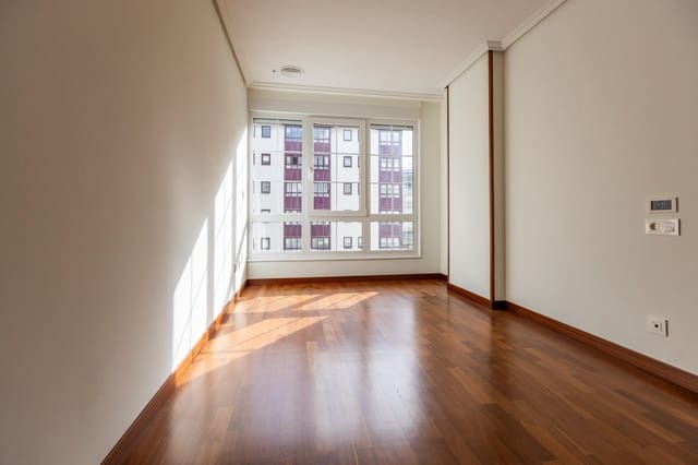 3 soveværelse Lejlighed til salg i A Coruña by med garage - € 625.000 (Ref: 9576726)