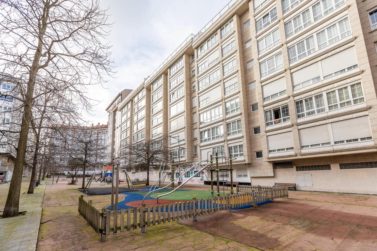 3 slaapkamer Flat te koop in A Coruna stad met garage - € 625.000 (Ref: 9576726)