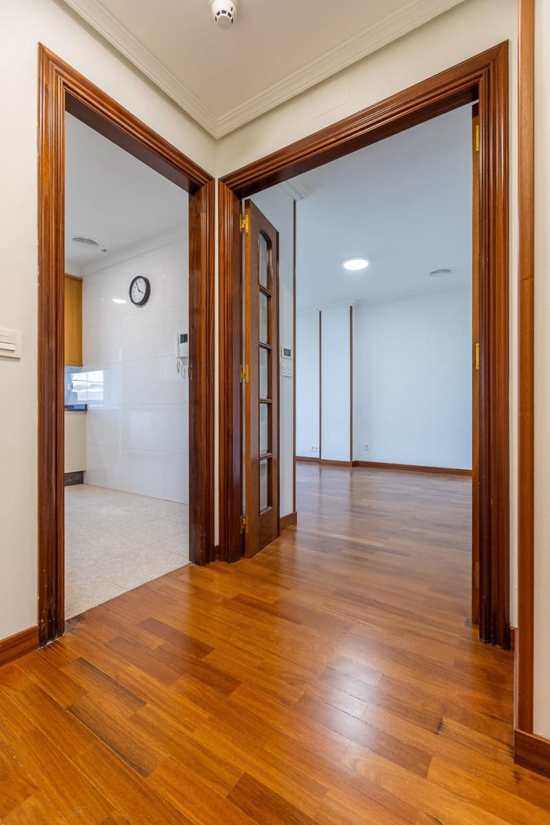 3 bedroom Flat for sale in A Coruna city with garage - € 565,000 (Ref: 9576726)