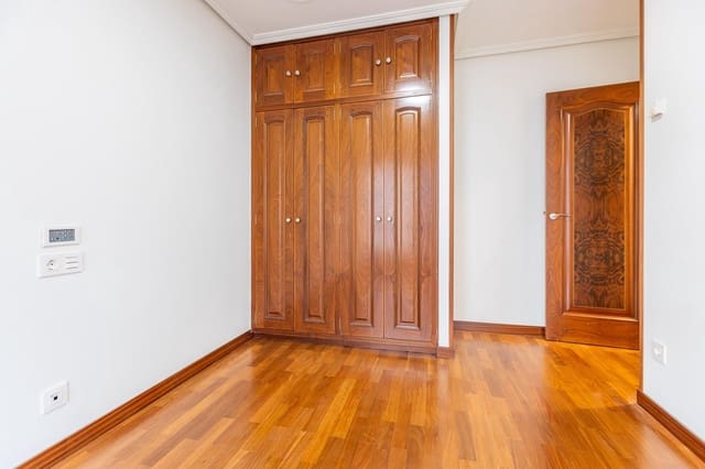 3 soverom Leilighet til salgs i La Coruña by med garasje - € 575 000 (Ref: 9576726)