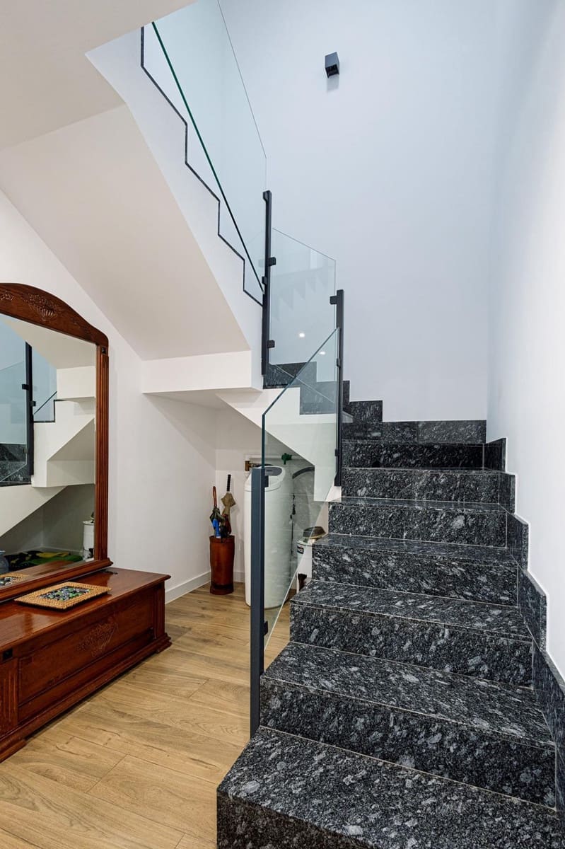 4 bedroom Terraced Villa for sale in Cisterniga - € 395,000 (Ref: 9584531)