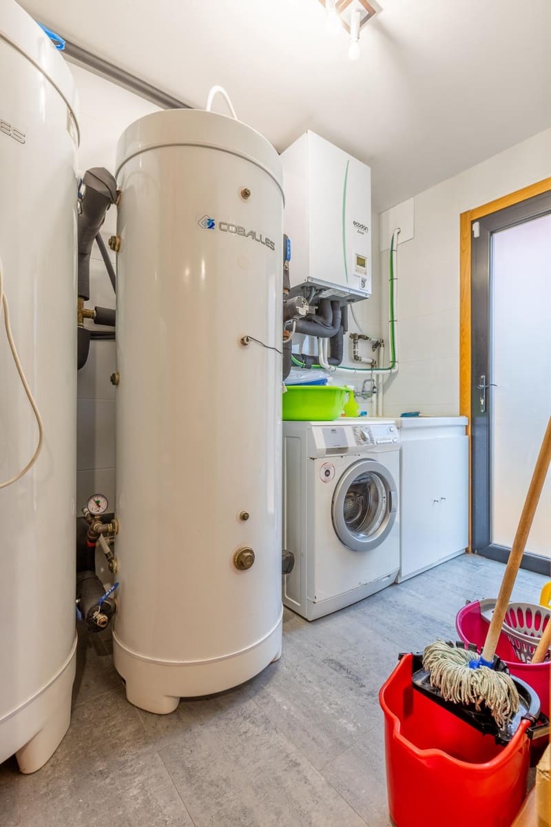 5 Zimmer Villa zu verkaufen in Oleiros mit Garage - 675.000 € (Ref: 9584532)