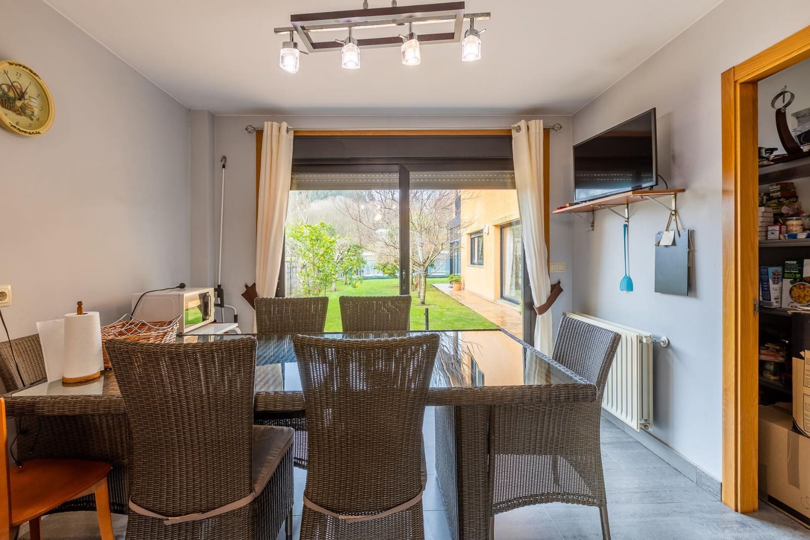 5 Zimmer Villa zu verkaufen in Oleiros mit Garage - 675.000 € (Ref: 9584532)