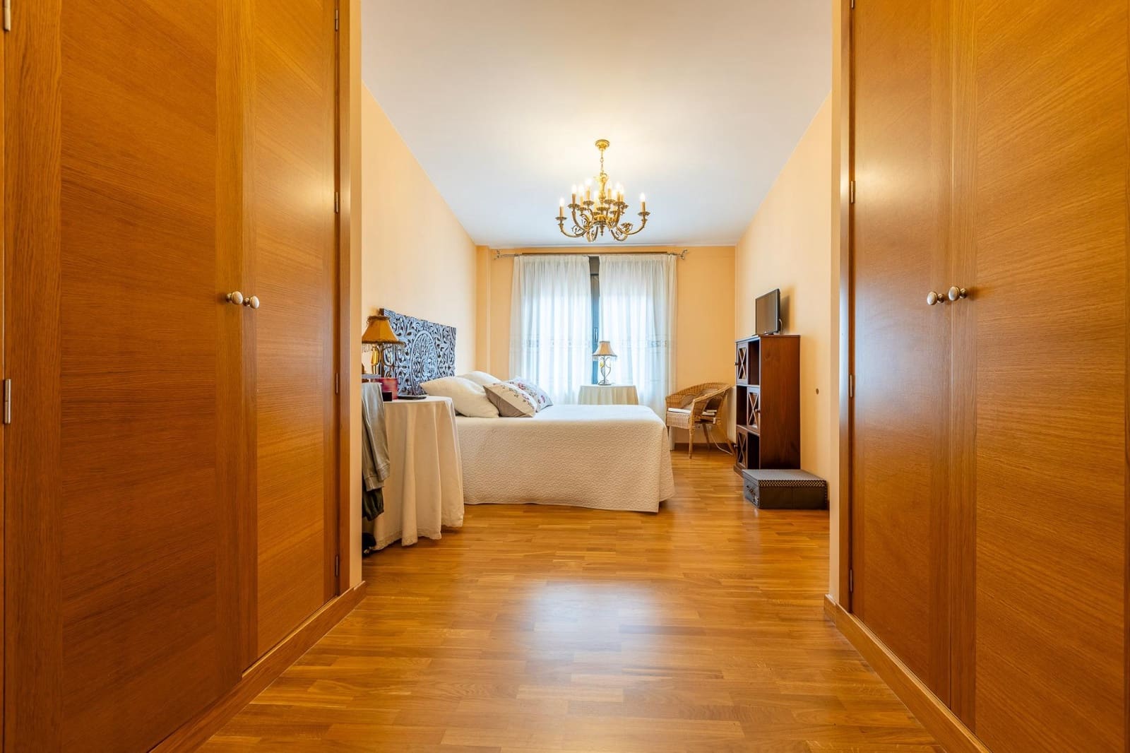 5 Zimmer Villa zu verkaufen in Oleiros mit Garage - 675.000 € (Ref: 9584532)