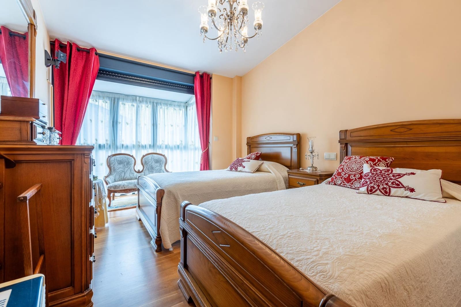 5 Zimmer Villa zu verkaufen in Oleiros mit Garage - 675.000 € (Ref: 9584532)