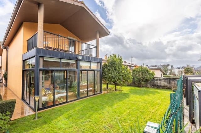 5 Zimmer Villa zu verkaufen in Oleiros mit Garage - 675.000 € (Ref: 9584532)