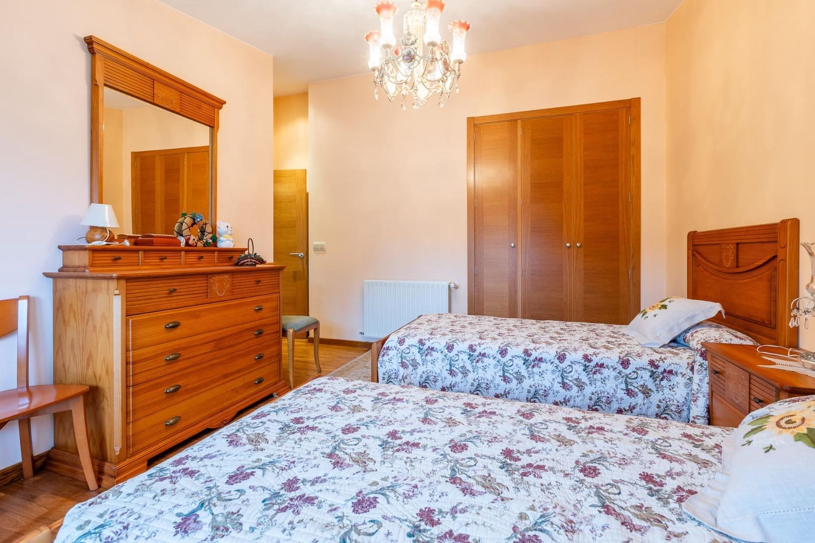 5 Zimmer Villa zu verkaufen in Oleiros mit Garage - 675.000 € (Ref: 9584532)