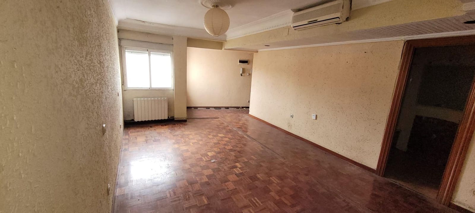 3 bedroom Flat for sale in Zaragoza city - € 135,000 (Ref: 9596377)