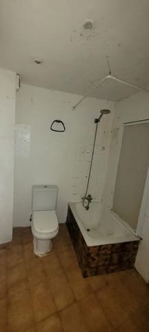 3 makuuhuone Asunto myytävänä paikassa Zaragoza kaupunki - 135 000 € (Ref: 9596377)