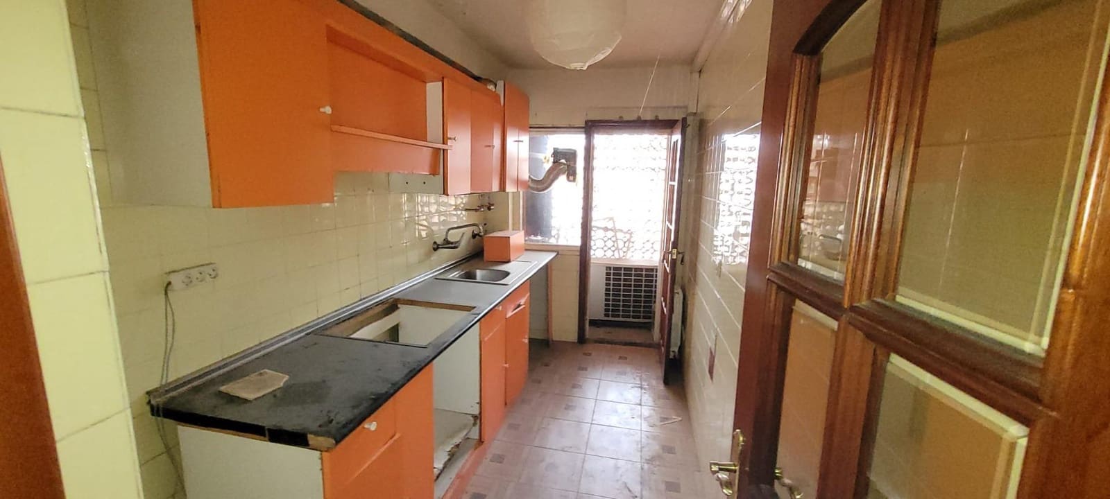 3 bedroom Flat for sale in Zaragoza city - € 135,000 (Ref: 9596377)