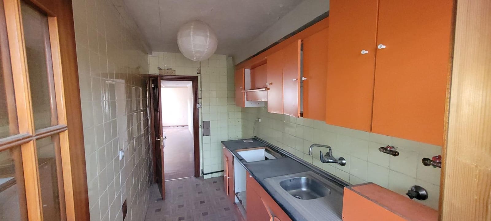 3 bedroom Flat for sale in Zaragoza city - € 135,000 (Ref: 9596377)