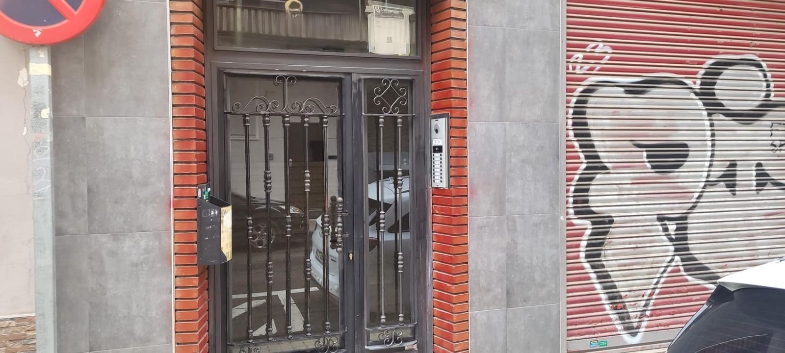 3 bedroom Flat for sale in Zaragoza city - € 135,000 (Ref: 9596377)