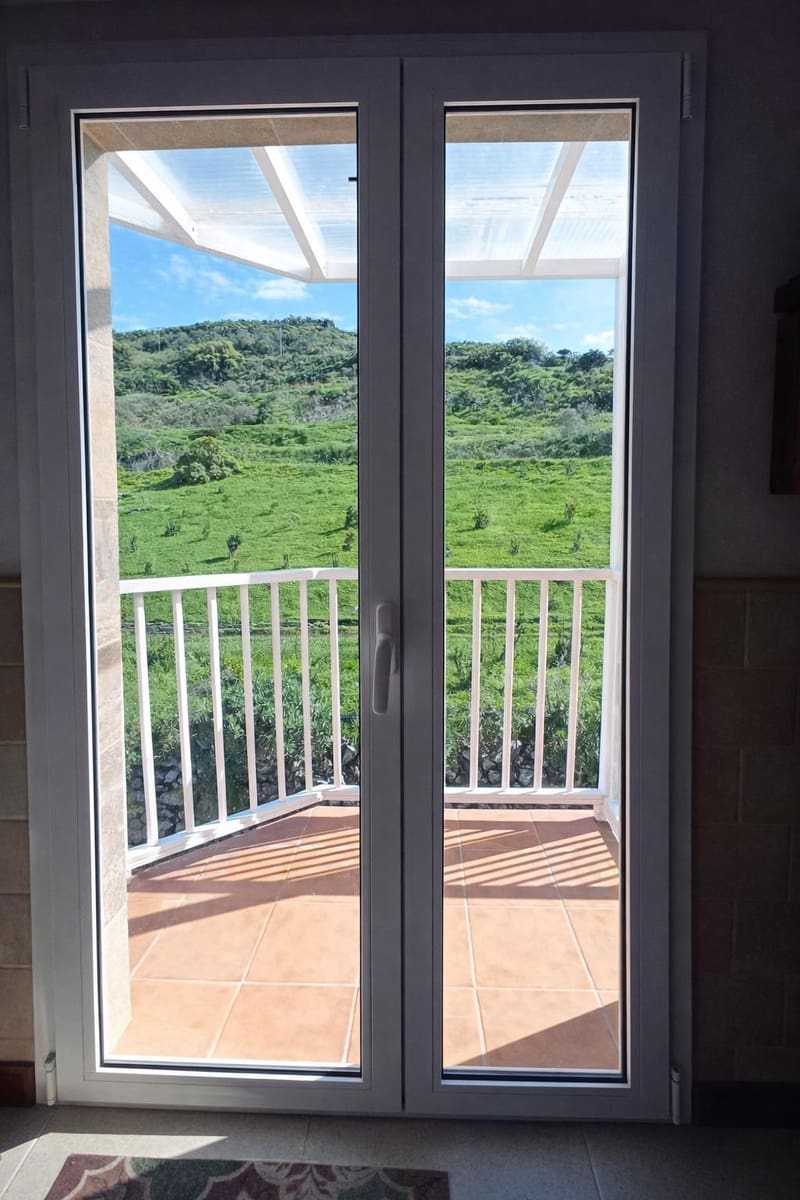Chalet de 4 habitaciones en Santa Brígida en venta con garaje - 397.000 € (Ref: 9596378)