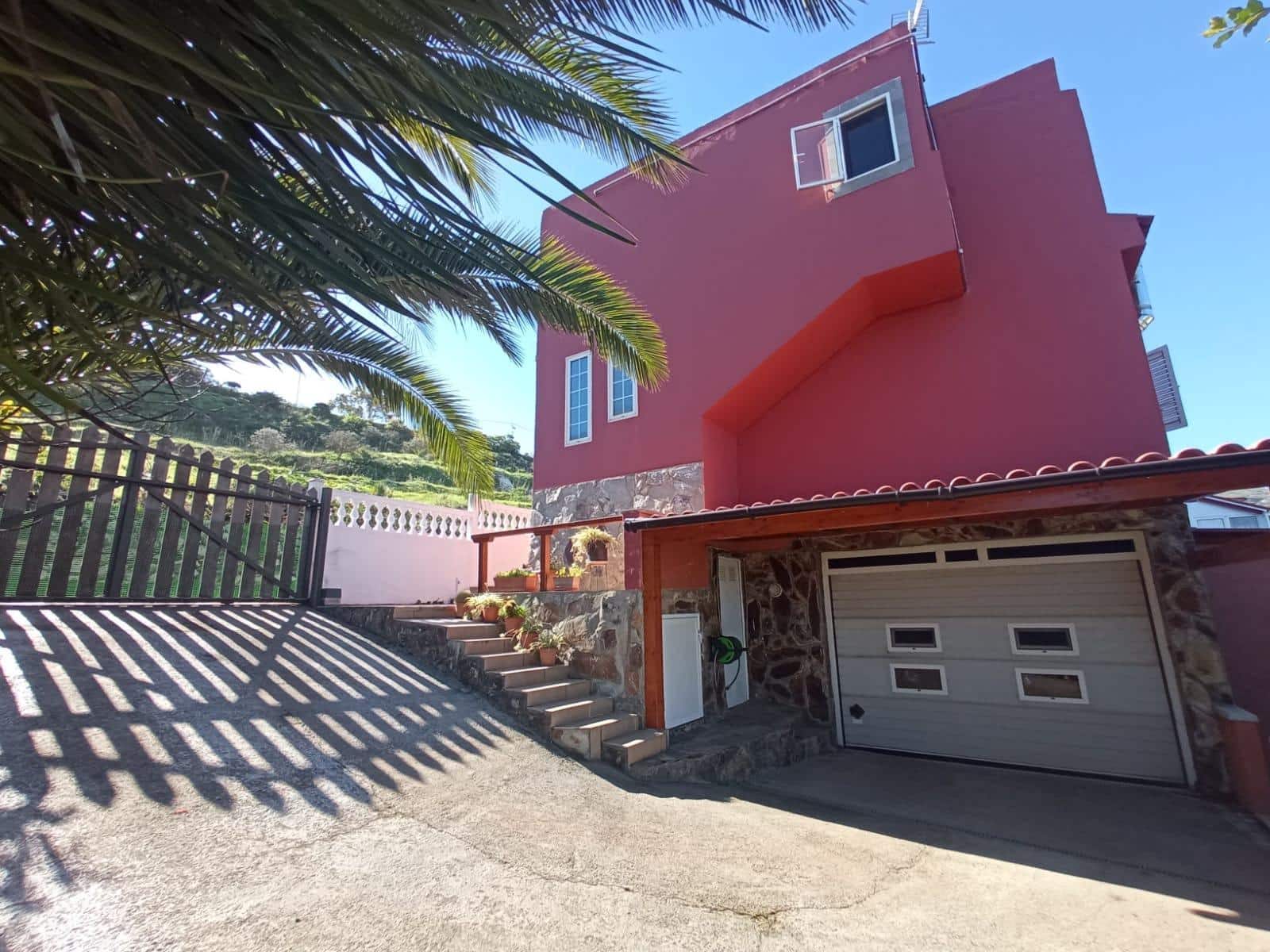 Chalet de 4 habitaciones en Santa Brígida en venta con garaje - 397.000 € (Ref: 9596378)