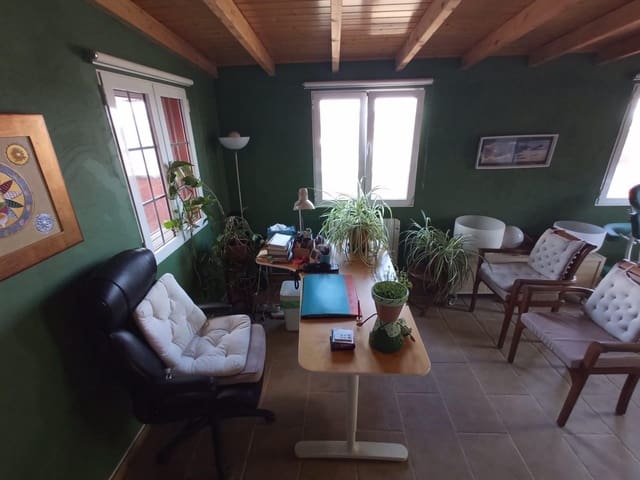 4 chambre Villa/Maison à vendre à Santa Brígida avec garage - 397 000 € (Ref: 9596378)