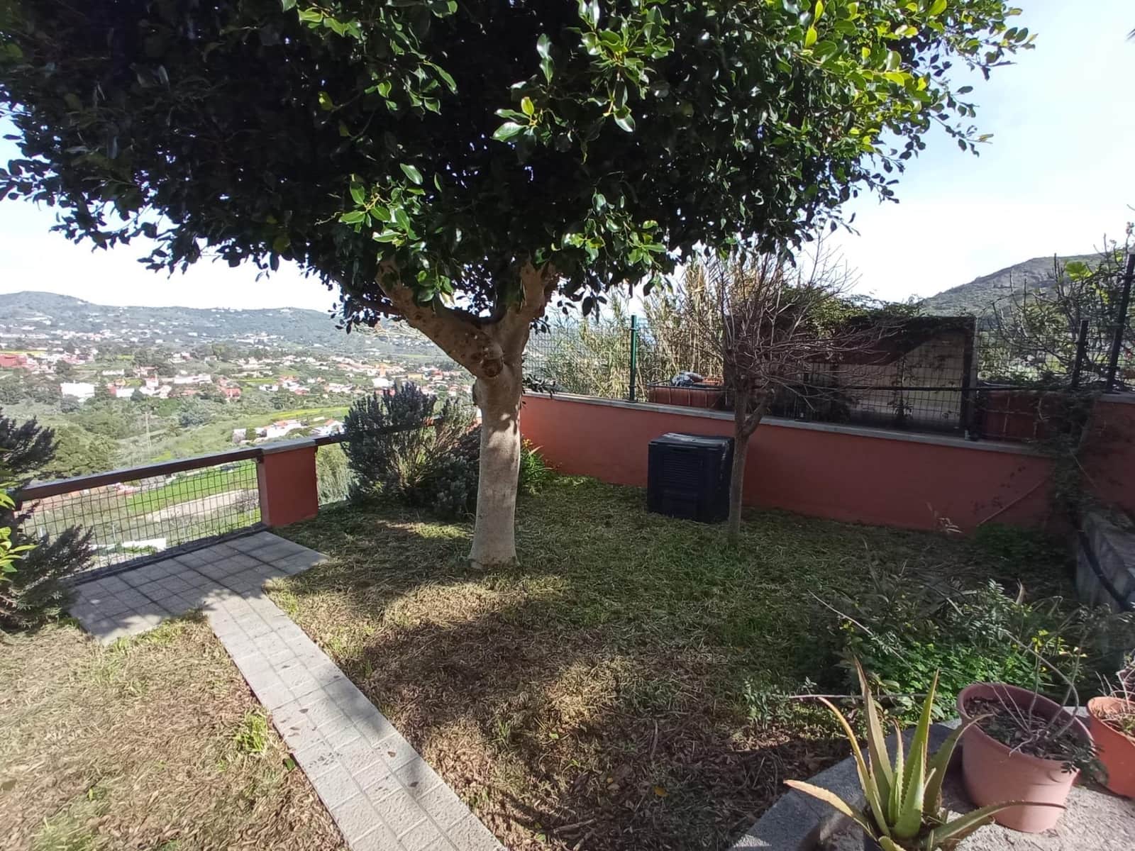 Chalet de 4 habitaciones en Santa Brígida en venta con garaje - 397.000 € (Ref: 9596378)