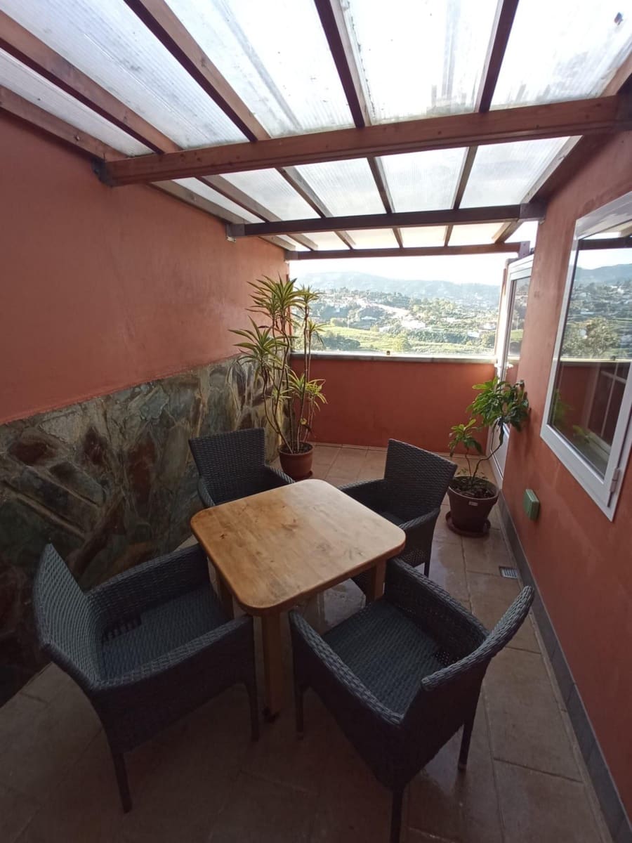 Chalet de 4 habitaciones en Santa Brígida en venta con garaje - 397.000 € (Ref: 9596378)