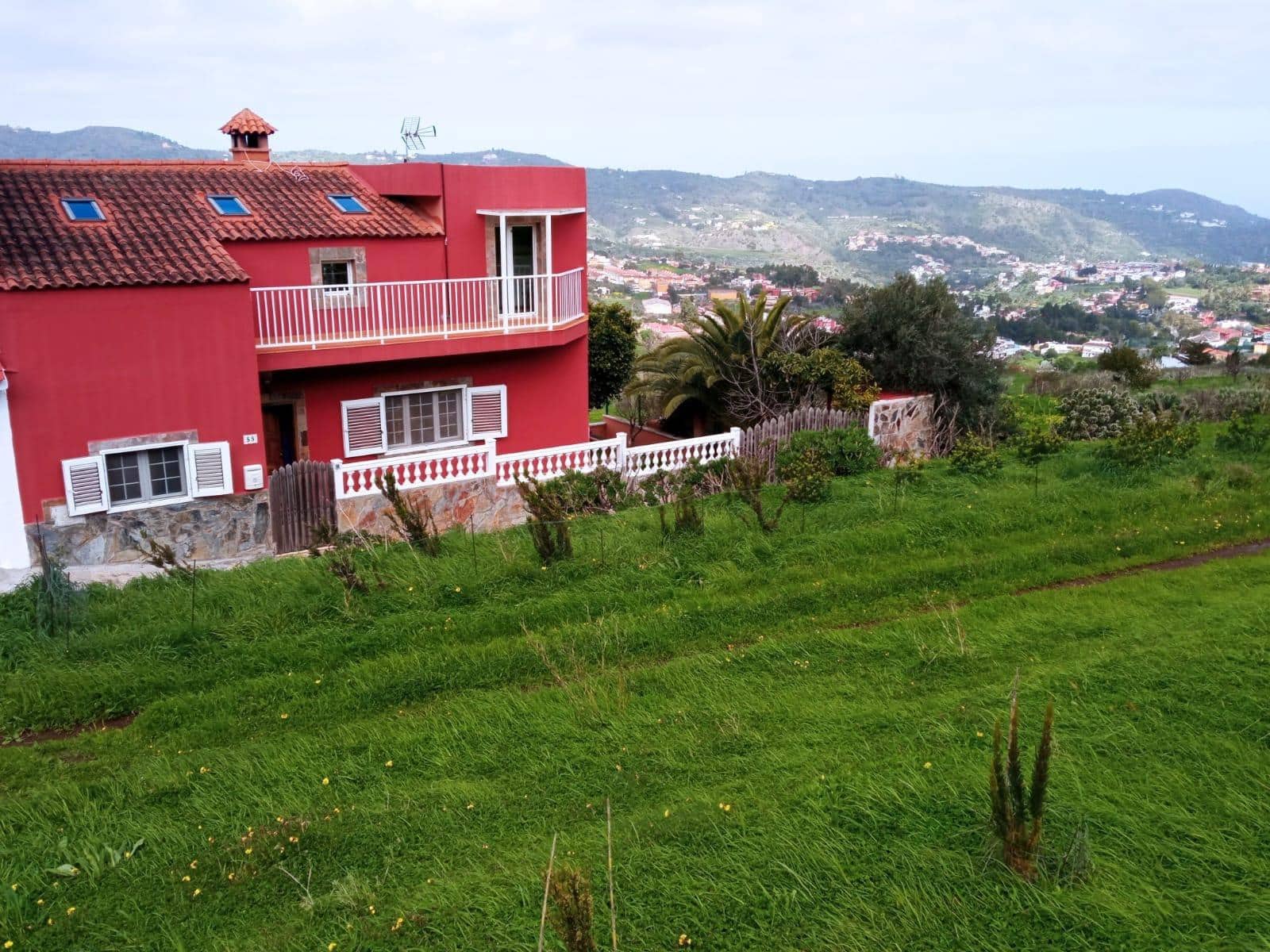 Chalet de 4 habitaciones en Santa Brígida en venta con garaje - 397.000 € (Ref: 9596378)