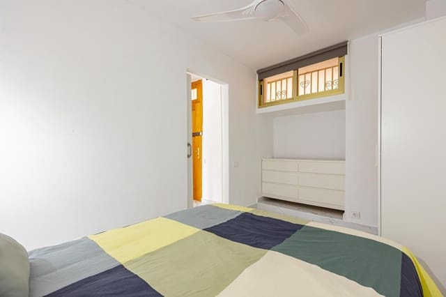 1 sypialnia Apartament na sprzedaż w Playa del Inglés, San Bartolomé de Tirajana z basenem - 239 900 € (Ref: 9596379)