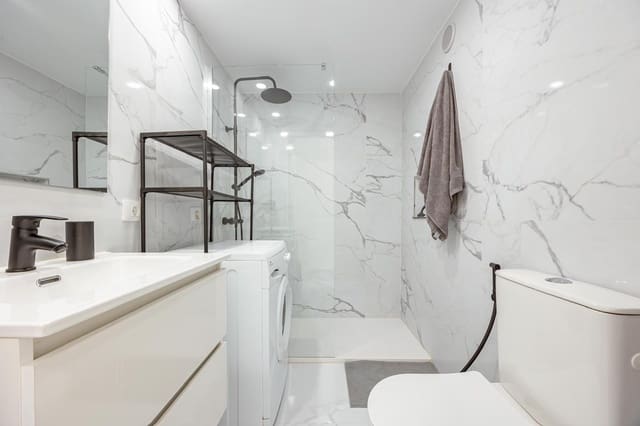 1 sypialnia Apartament na sprzedaż w Playa del Inglés, San Bartolomé de Tirajana z basenem - 239 900 € (Ref: 9596379)