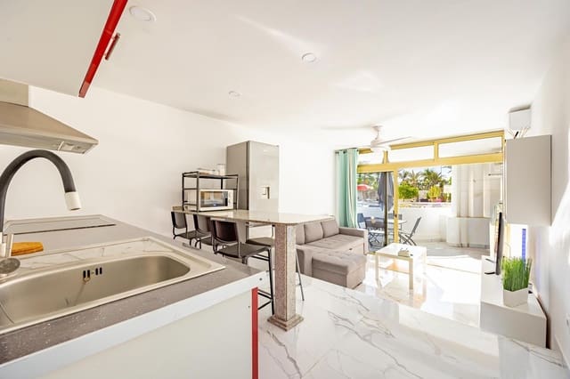 1 sypialnia Apartament na sprzedaż w Playa del Inglés, San Bartolomé de Tirajana z basenem - 239 900 € (Ref: 9596379)