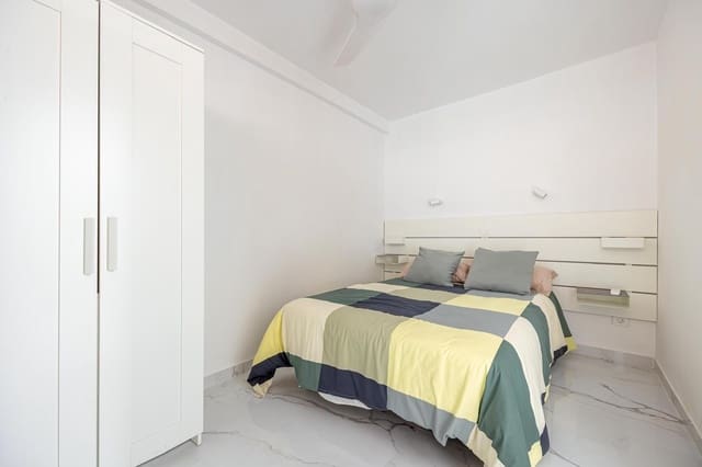 1 sypialnia Apartament na sprzedaż w Playa del Inglés, San Bartolomé de Tirajana z basenem - 239 900 € (Ref: 9596379)