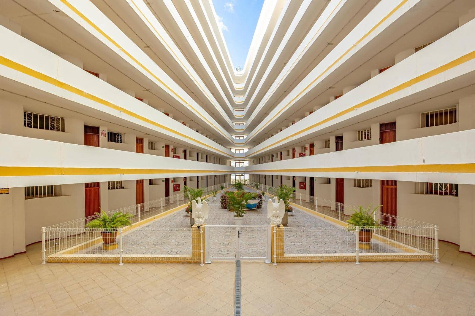 1 sypialnia Apartament na sprzedaż w Playa del Ingles z basenem - 239 900 € (Ref: 9596379)