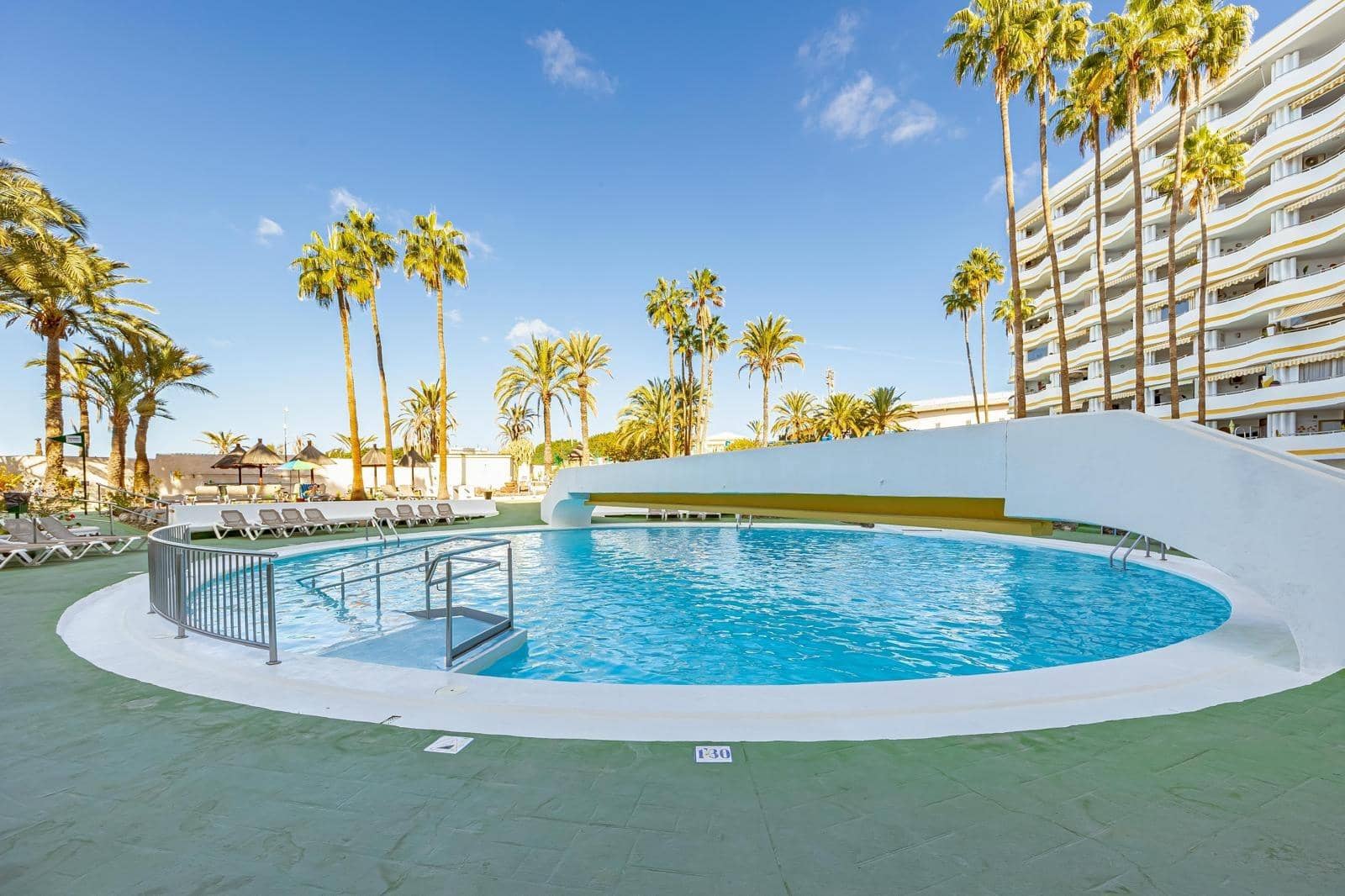 1 sypialnia Apartament na sprzedaż w Playa del Ingles z basenem - 239 900 € (Ref: 9596379)