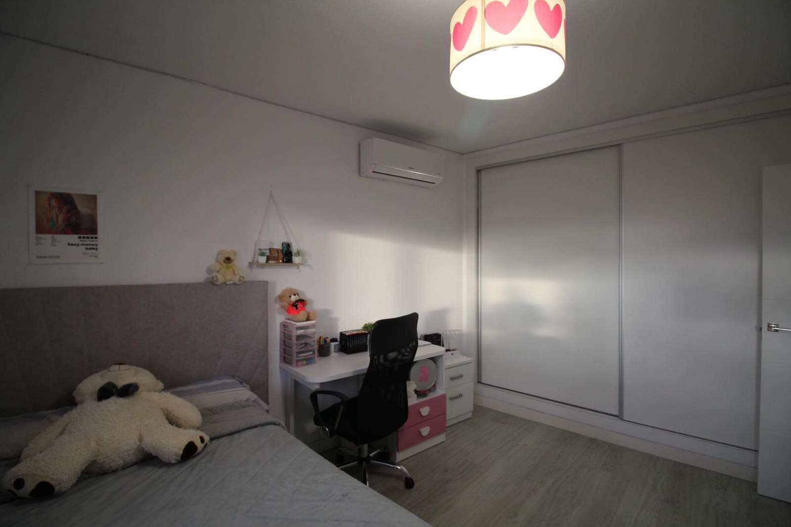 4 bedroom Apartment for sale in Algar with pool garage - € 199,000 (Ref: 9599684)