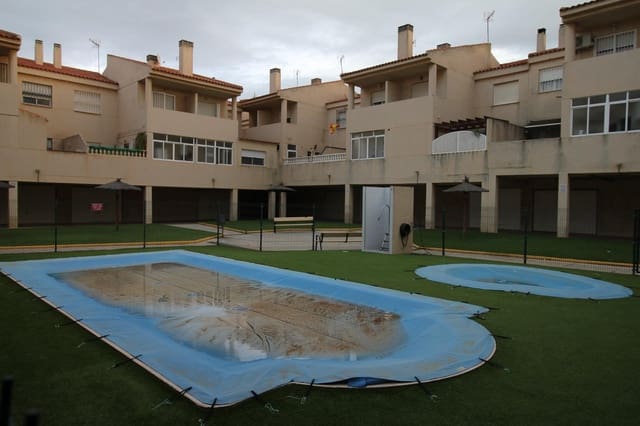 4 camera da letto Appartamento in vendita in Algar con piscina garage - 199.000 € (Rif: 9599684)