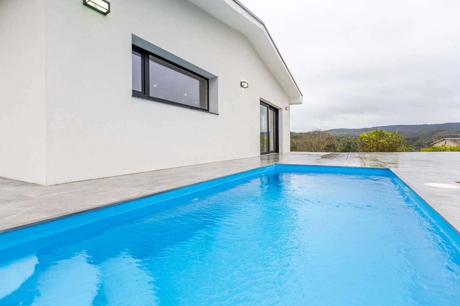 3 bedroom Villa for sale in Arteixo with pool - € 525,000 (Ref: 9605178)