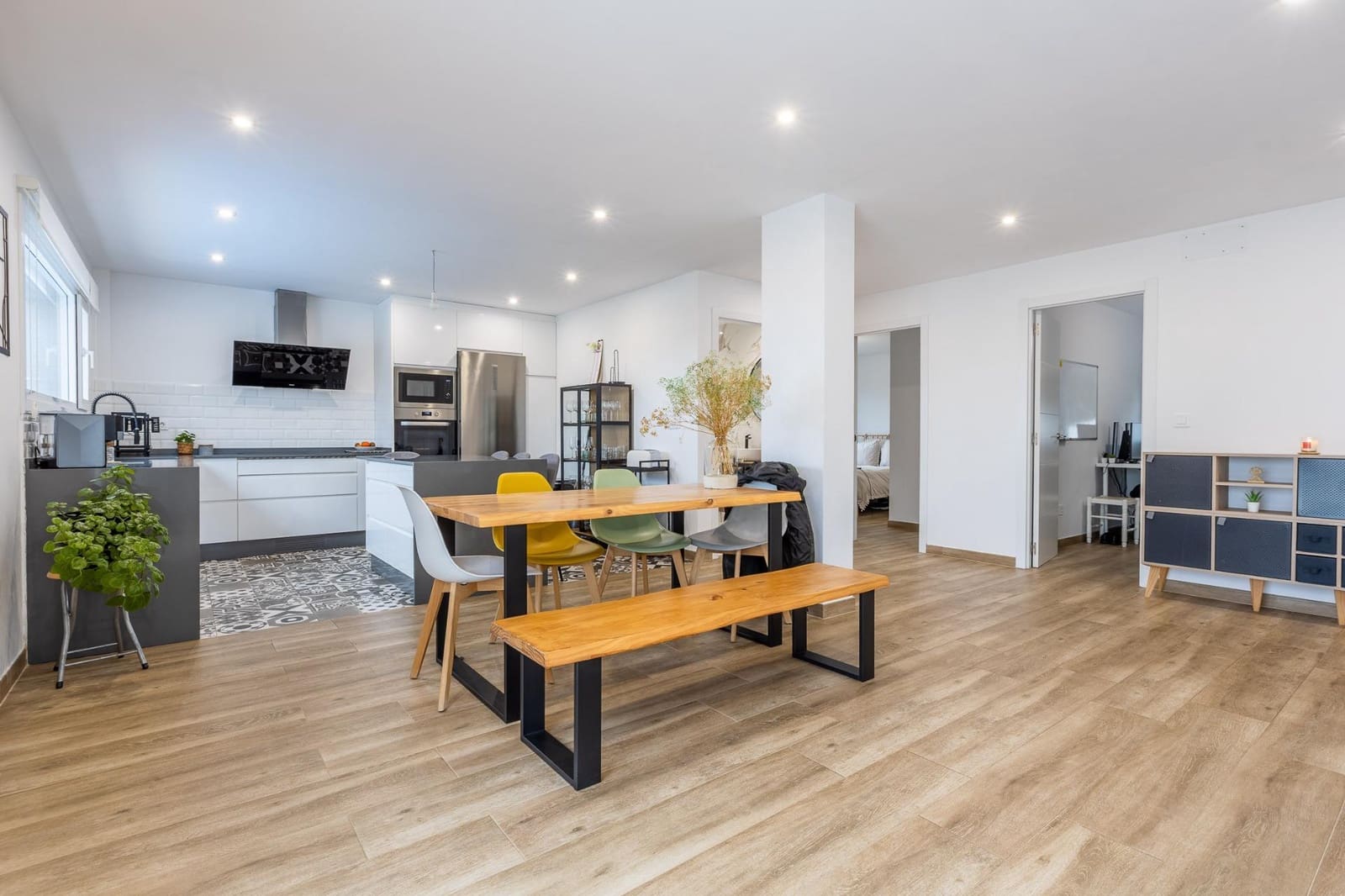 3 bedroom Villa for sale in Arteixo with pool - € 525,000 (Ref: 9605178)