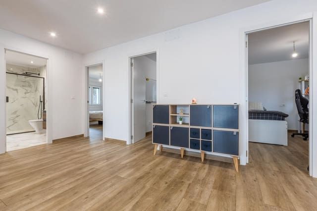 3 bedroom Villa for sale in Arteixo with pool - € 525,000 (Ref: 9605178)