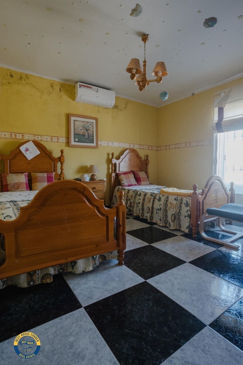 3 soverom Villa til salgs i Don Benito med garasje - € 139 000 (Ref: 9627794)