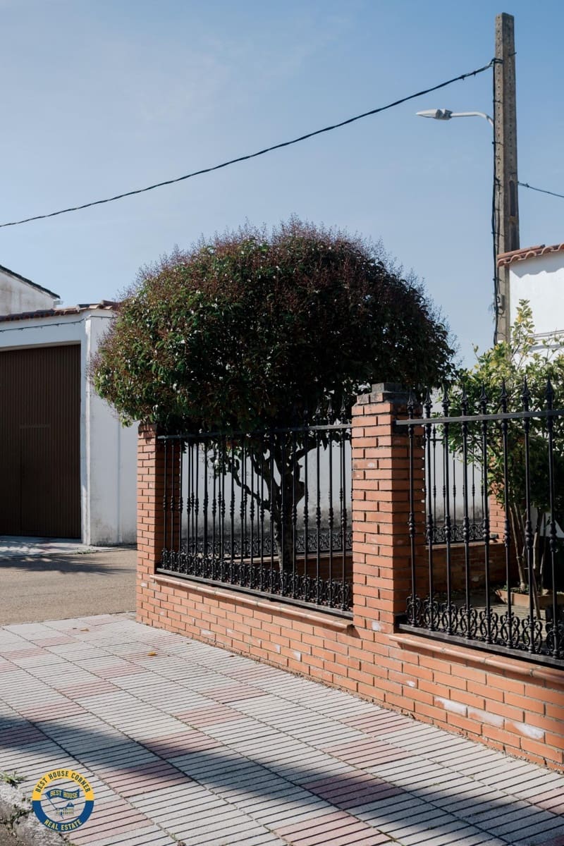 3 soverom Villa til salgs i Don Benito med garasje - € 139 000 (Ref: 9627794)