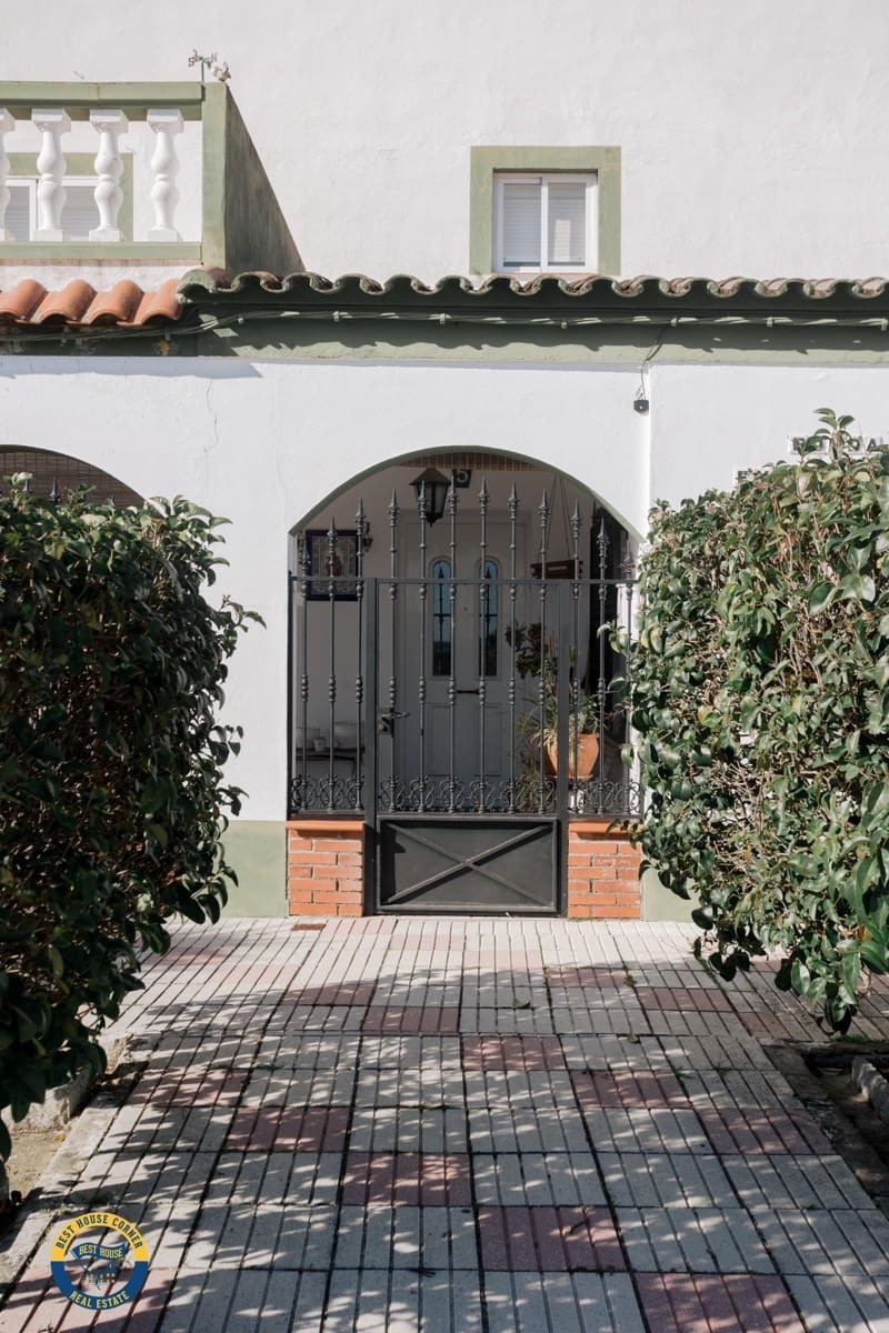 3 soverom Villa til salgs i Don Benito med garasje - € 139 000 (Ref: 9627794)