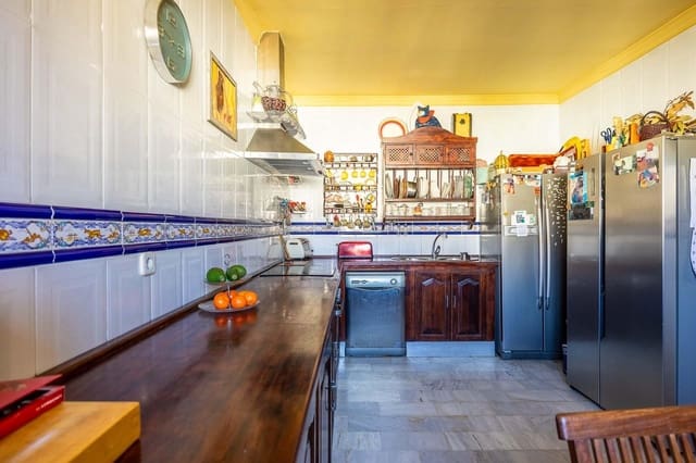 4 sovrum Villa till salu i Villamartín med garage - 265 000 € (Ref: 9627795)