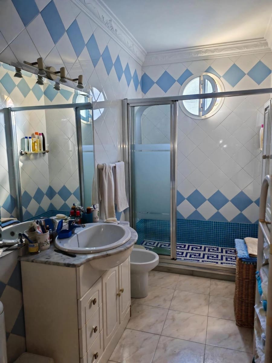 Casa de 3 habitaciones en San Juan de Aznalfarache en venta con garaje - 236.000 € (Ref: 9630276)