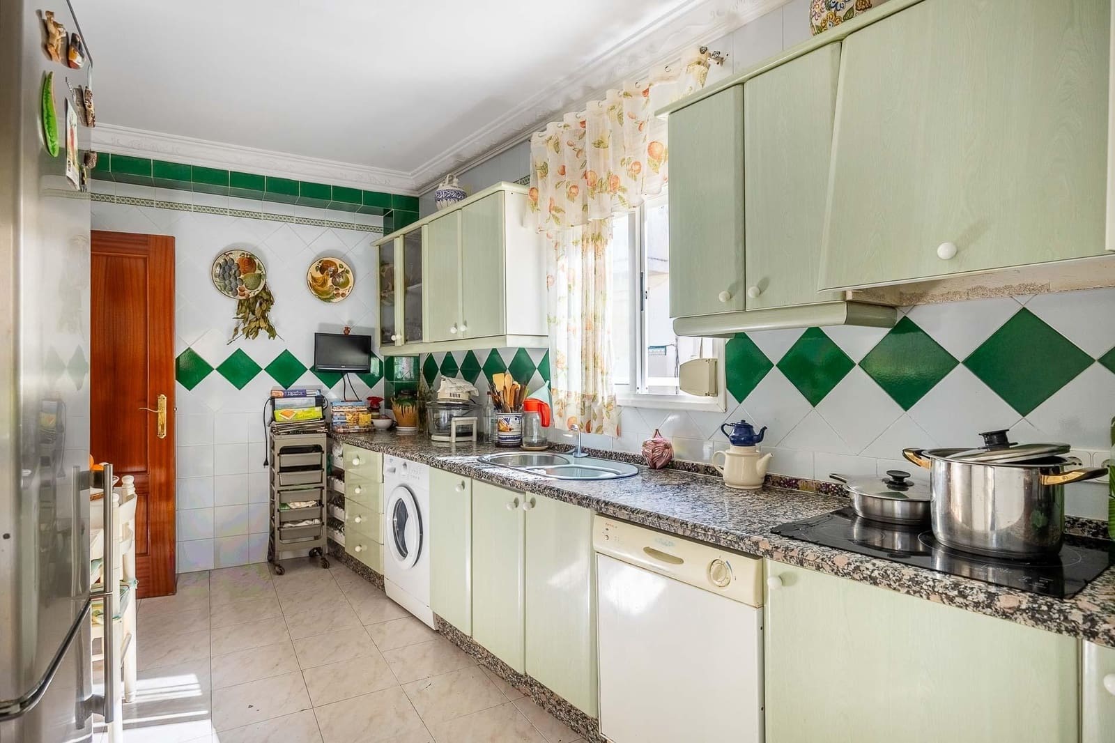 Casa de 3 habitaciones en San Juan de Aznalfarache en venta con garaje - 236.000 € (Ref: 9630276)