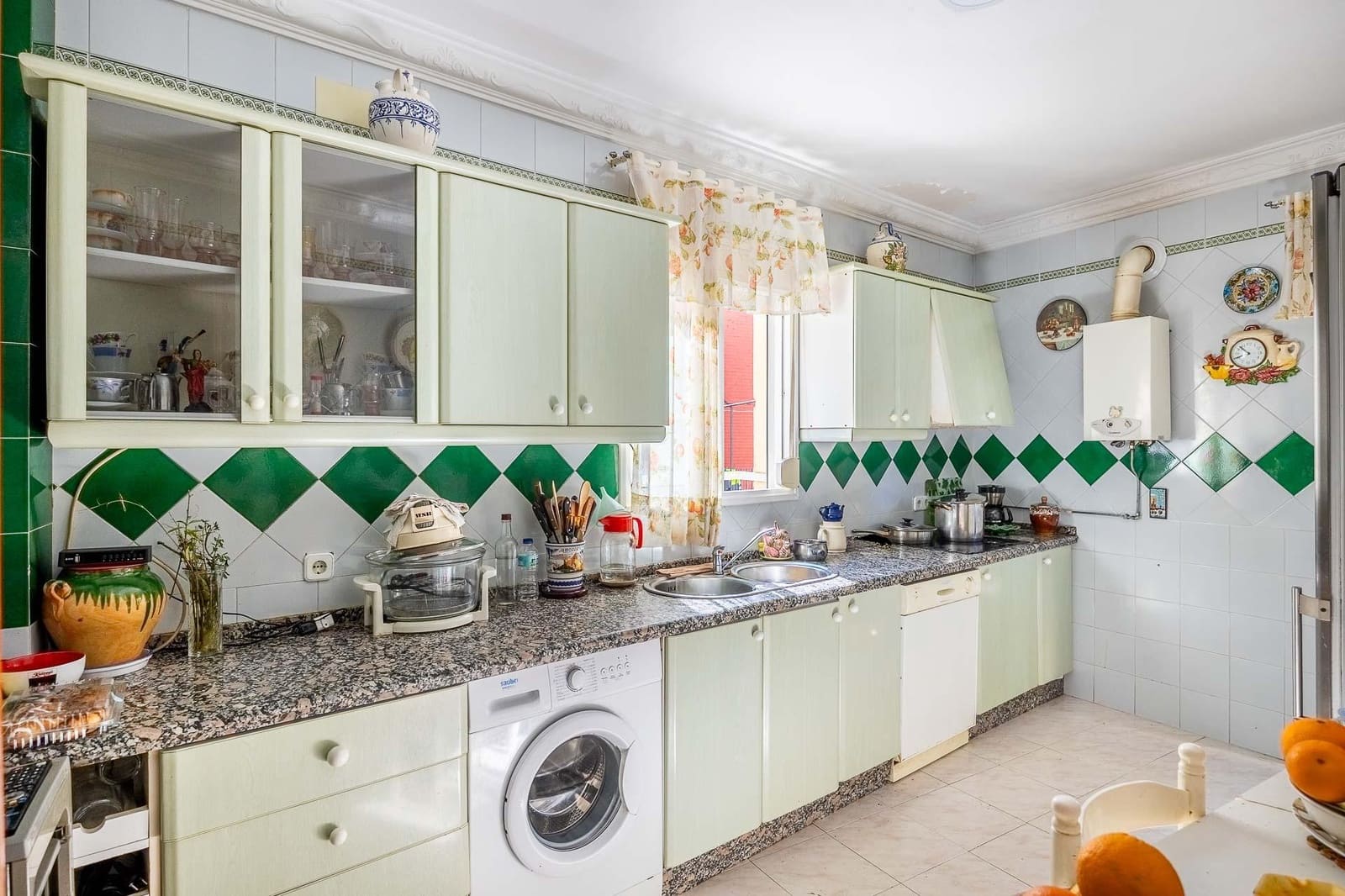 Casa de 3 habitaciones en San Juan de Aznalfarache en venta con garaje - 236.000 € (Ref: 9630276)